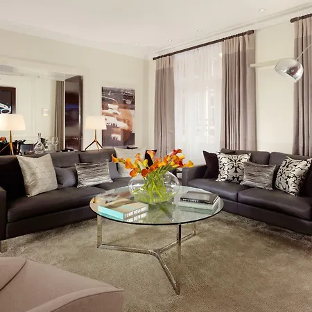 Taj 51 Buckingham Gate Suites And Residences-3