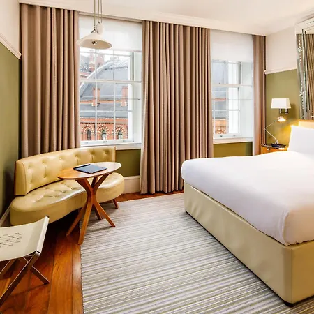 Kaya Great Northern Hotel, London-3