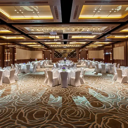 Crowne Plaza Dubai Festival City-2