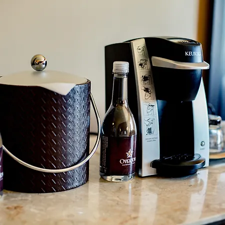 Overton Hotel And Conference Center-3