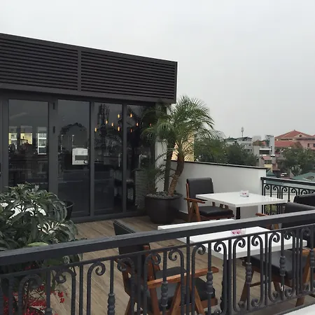 Bespoke Trendy Hotel Hanoi-2