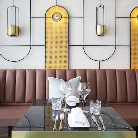 Nivia Born Boutique Hotel-3