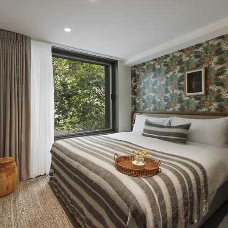 202 Elizabeth-3