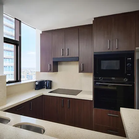 Meriton Suites Pitt Street, Sydney-3