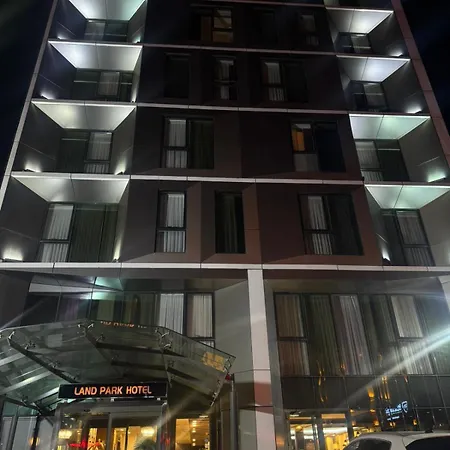 Land Park Hotel-3