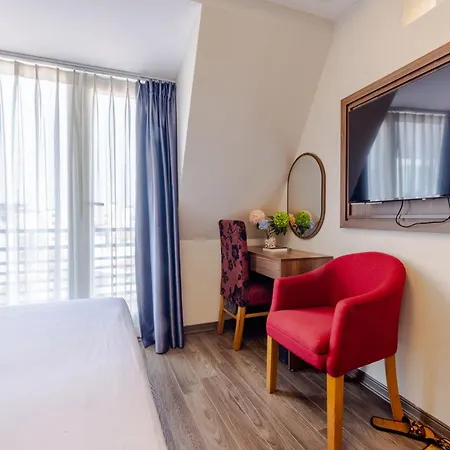 Sky Charm Hanoi Hotel And Spa-2