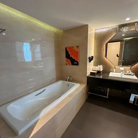 9 Suite Luxury Boutique Hotel-2