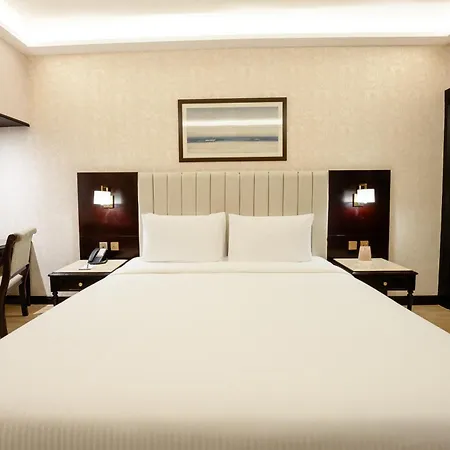 Luxe Avenue Hotel-3