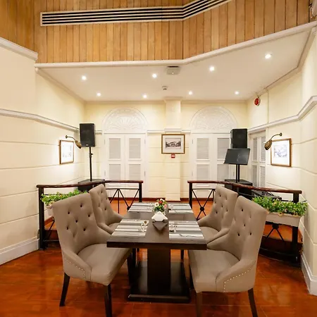 Luxe Avenue Hotel-2
