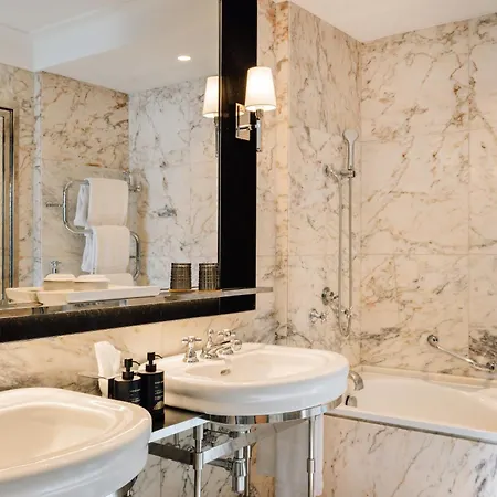 Four Seasons Hotel Ritz Lisbon-3