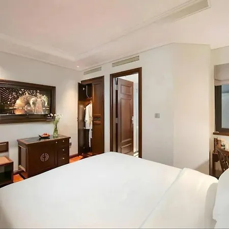 Lucien Hanoi Lakeside Hotel & Rooftop-2
