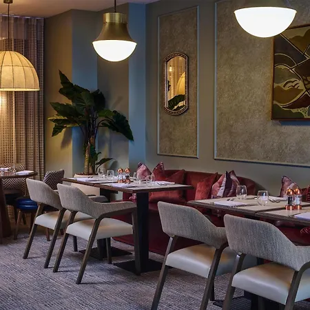 Doubletree By Hilton London - West End-2