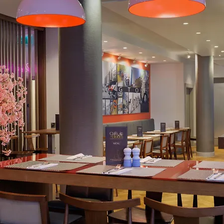 Doubletree By Hilton London Angel Kings Cross-3