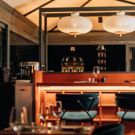 Hotel 77 Seventy-Seven - Maison D'Art Collection-2