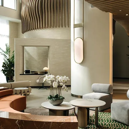 Pullman Dubai Jumeirah Lakes Towers-3