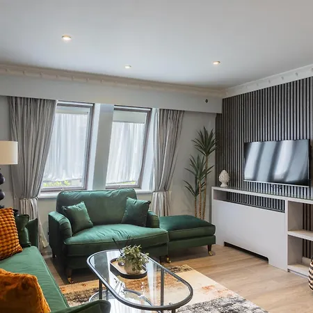 Mayfair House-3