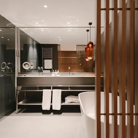 Boho Hotel Budapest - Small Luxury Hotels-2