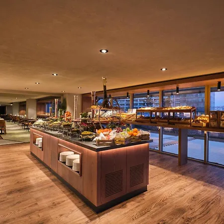 Novotel Istanbul Bomonti-2