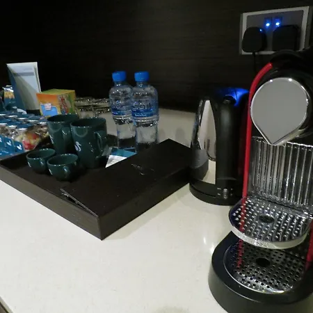 Cosmopolitan Hotel Dubai - Al Barsha-3