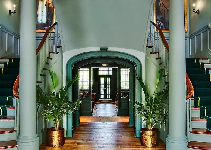 The Vanderbilt, Auberge Collection Newport