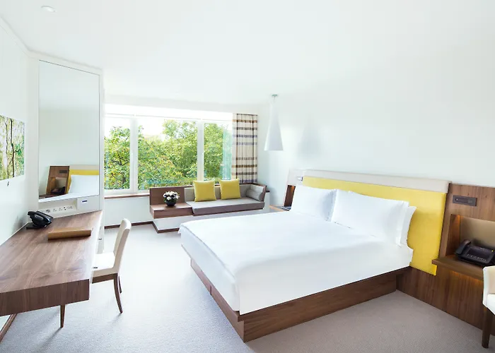 Como Metropolitan London