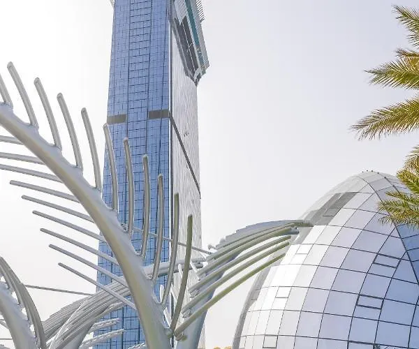 Ultra Luxury Palm Tower With Shared Hotel Facilities Dubai