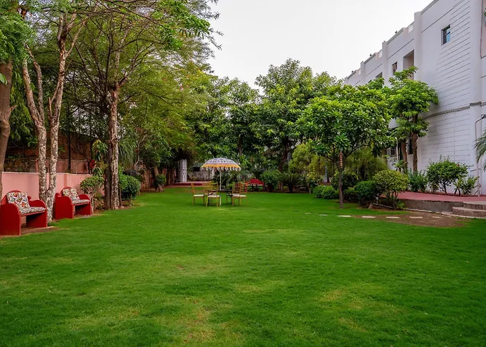 Nine Palms Resort Jaipur
