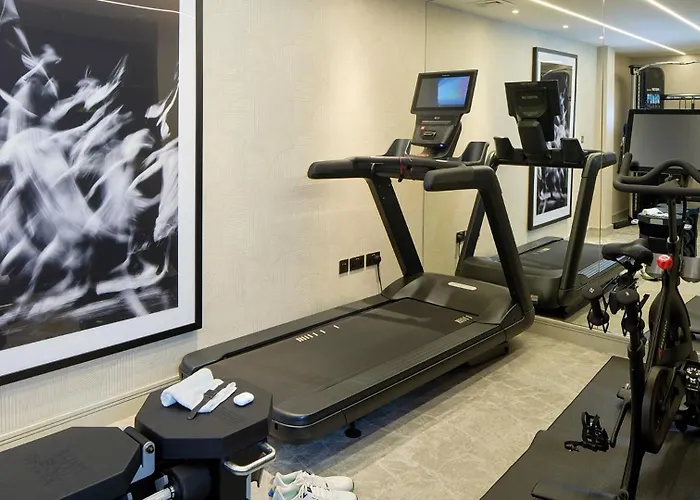 Cheval Phoenix House At Sloane Square London