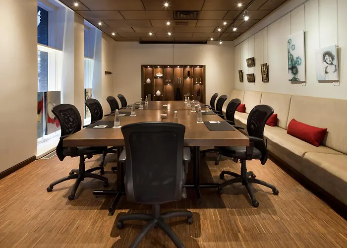 Hotel 71 By Preferred Hotels & Resorts Quebec City