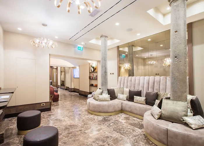 Solo Experience Hotel Florence