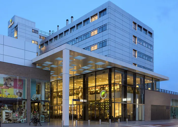 Element Amsterdam Hotel