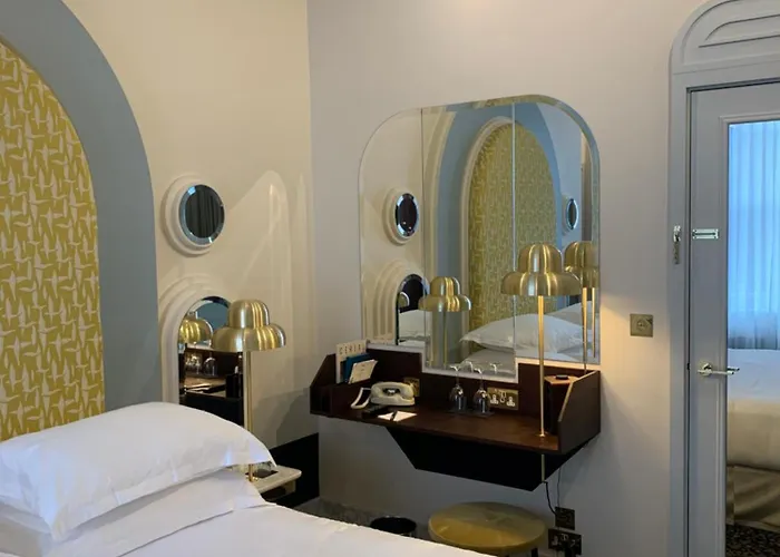 Henrietta Experimental Hotel London