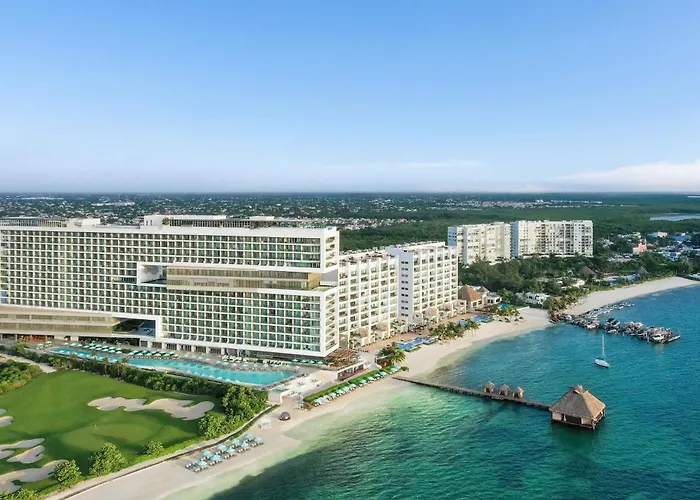 Dreams Vista Cancun Golf & Spa Resort