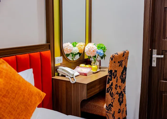 Sky Charm Hanoi Hotel And Spa