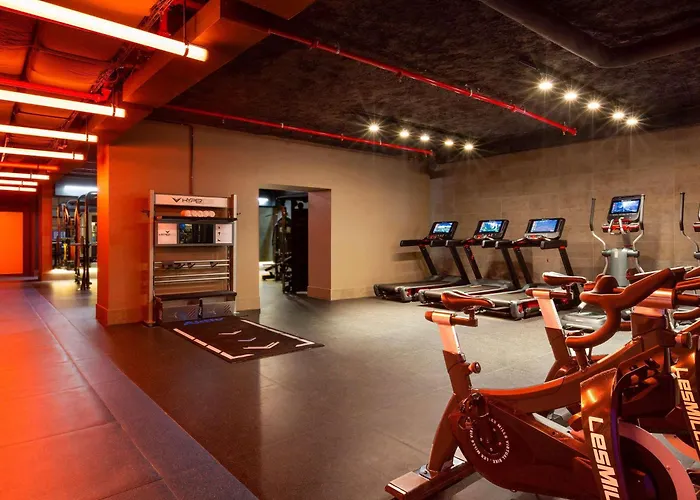 Pullman Paris Montparnasse Hotel