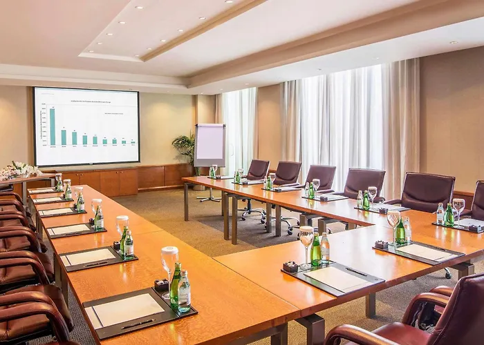 Swissotel Al Murooj Dubai