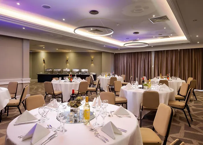 Doubletree By Hilton London Ealing Hotel